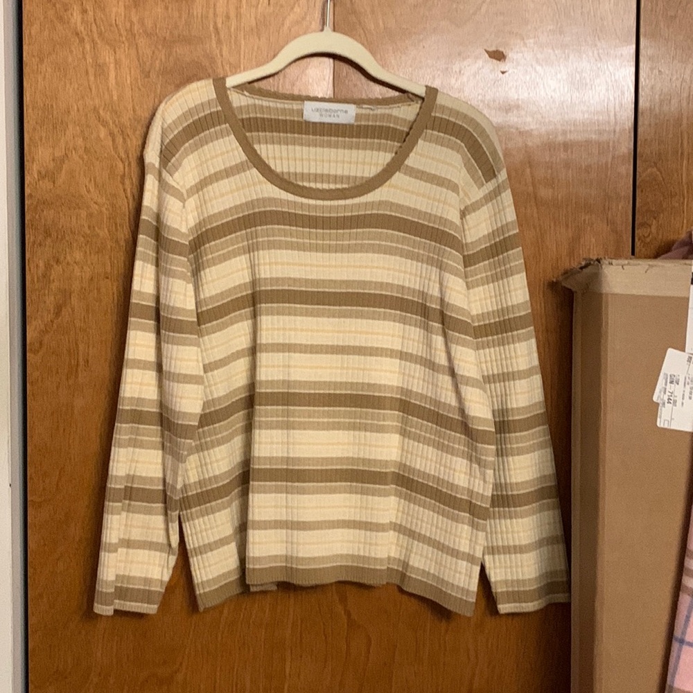 Liz Claiborne woman plus size shades of sand stripe top, size 2X